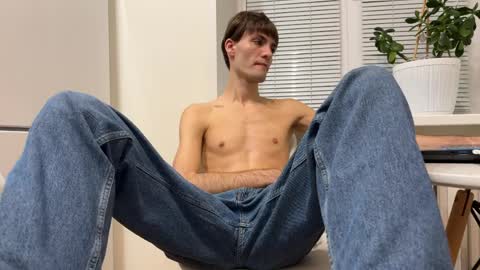 BrendanSilvers online show from April 6, 10:36 pm