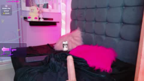 Brenda online show from August 11, 9:17 pm