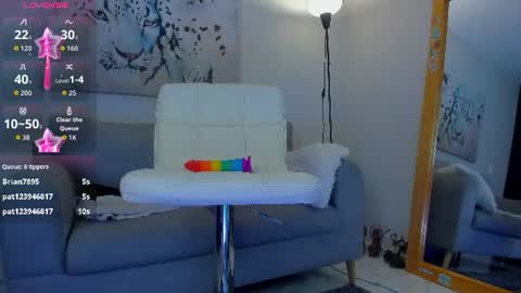 Brenna Walker online show from August 4, 12:40 am