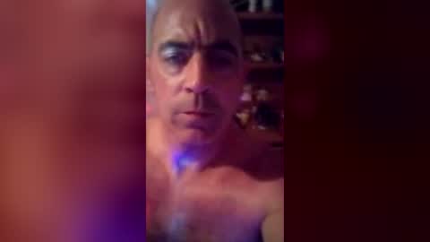 bretbadura08 online show from July 26, 7:41 pm