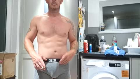 brettman82 online show from August 7, 10:21 pm