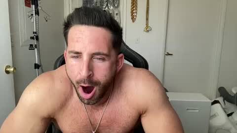 Brett Mycles online show from July 24, 5:27 pm