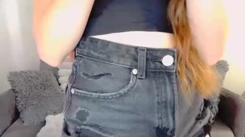 bri_fox online show from June 18, 12:38 pm