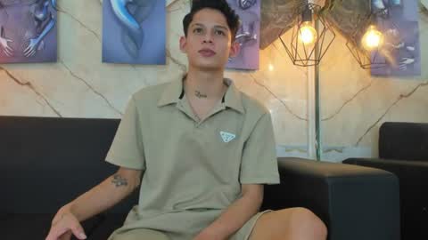 brian_hotof1 online show from August 6, 12:04 pm