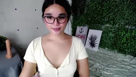 Claire online show from August 5, 1:20 pm