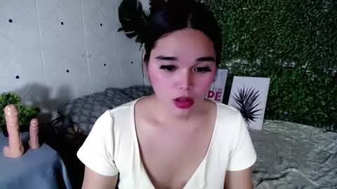 Claire online show from August 6, 4:17 pm