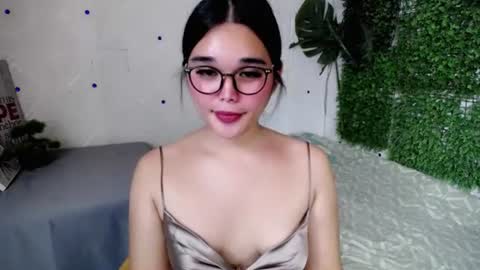 Claire online show from August 14, 8:34 pm