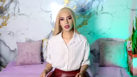 briana_white online show from July 6, 7:28 pm