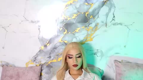 briana_white online show from July 28, 6:03 pm