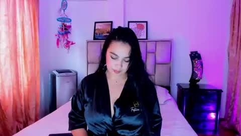     online show from August 4, 6:16 pm