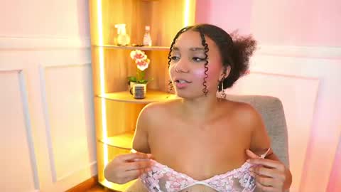 Briana Lane online show from August 4, 12:18 am