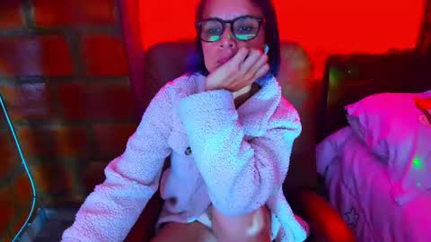 brianna_garnerr online show from July 26, 2:44 pm