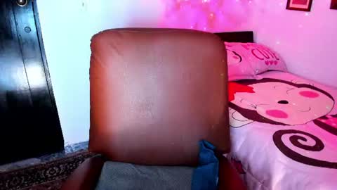 brianna_garnerr online show from August 15, 9:46 am