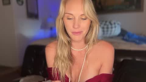 Long legstight pussyperky titties need I say more online show from August 5, 2:09 am
