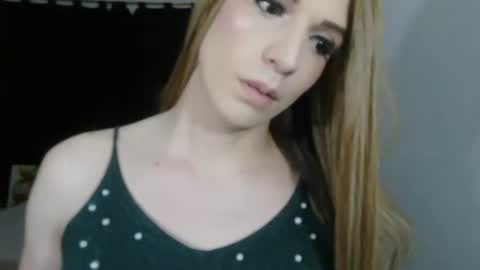 briannaparty12 online show from May 2, 5:01 am