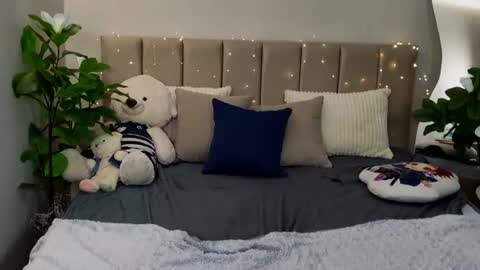briarwynn online show from August 12, 10:45 pm