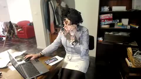 bridgetfouru online show from June 29, 4:27 am