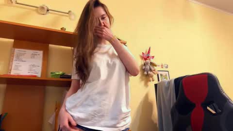 Jade online show from March 1, 3:42 pm