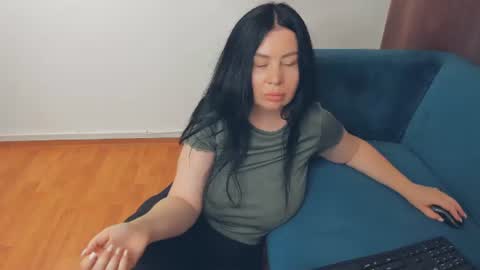 brilliantegirl_ online show from August 12, 8:11 pm