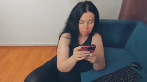 brilliantegirl_ online show from August 13, 5:38 pm