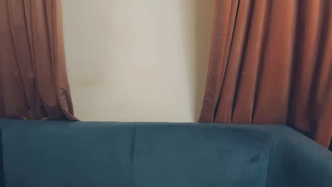 brilliantegirl_ online show from August 15, 10:41 am