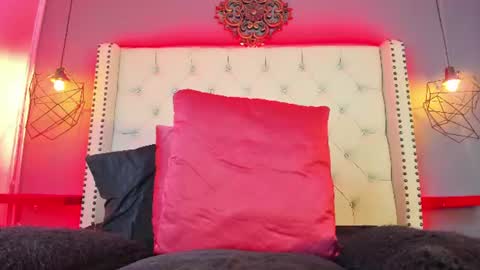 brillytdoll online show from August 3, 8:49 pm