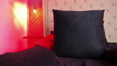 brillytdoll online show from August 5, 11:58 pm