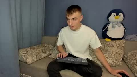 bristlebback online show from July 22, 4:20 pm