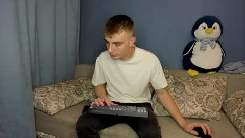 bristlebback online show from July 22, 5:26 pm