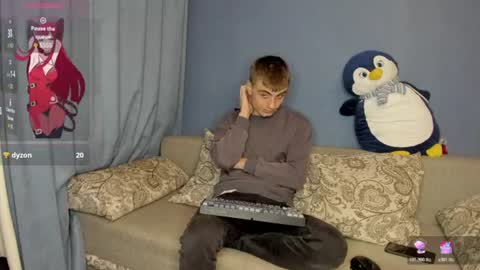 bristlebback online show from August 8, 5:46 pm