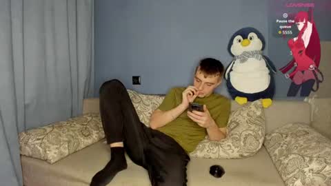 bristlebback online show from August 13, 6:22 pm