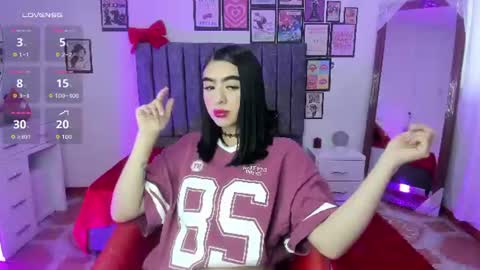 britannie_ online show from August 4, 12:24 pm