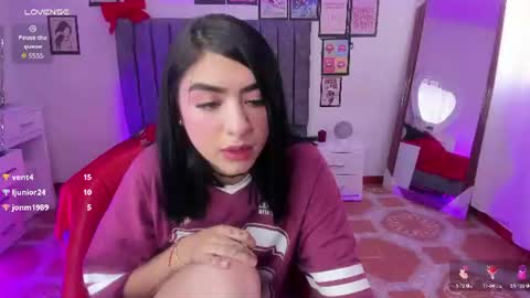 britannie_ online show from August 12, 2:19 pm