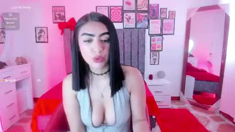 britannie_ online show from August 15, 1:59 pm