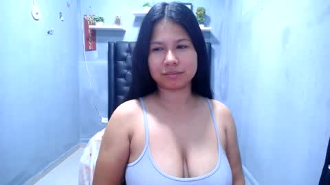 britanyx1 online show from August 1, 3:56 am