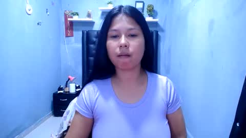britanyx1 online show from August 6, 3:22 pm