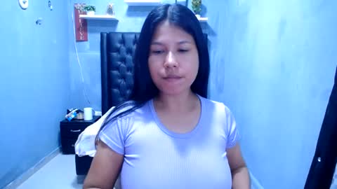 britanyx1 online show from August 7, 4:18 pm