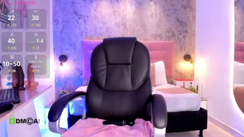 Brithany online show from August 5, 12:03 pm