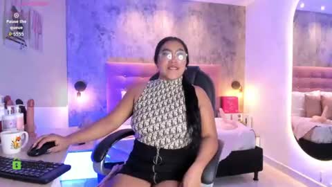 Brithany online show from August 7, 12:27 pm