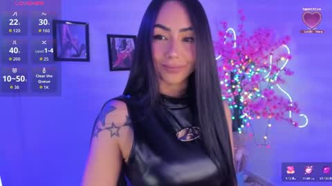 Brithany online show from August 12, 5:04 pm