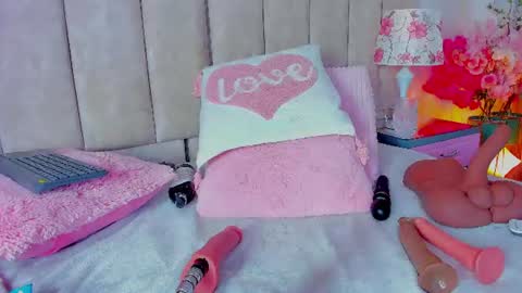 brithanyparker_ online show from August 1, 7:36 am