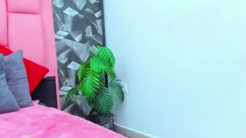 brithanyslim online show from August 10, 8:21 pm