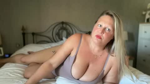 British Bella online show from July 31, 2:45 pm