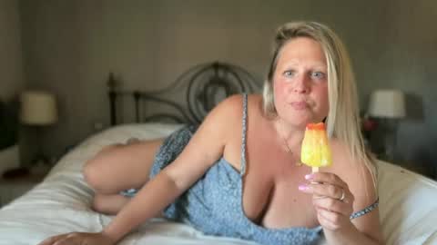 British Bella online show from August 7, 3:56 pm