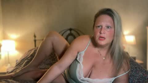 British Bella online show from August 13, 3:42 am