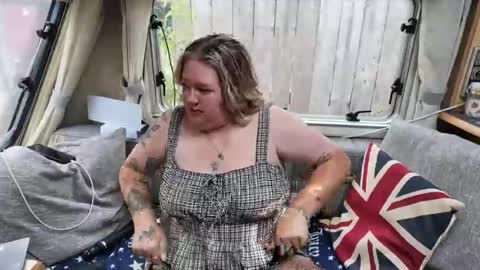 british_rosie online show from July 27, 8:09 am