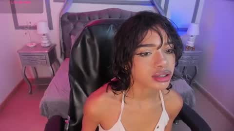 britney_collins_ online show from August 2, 5:31 pm