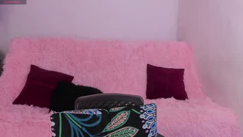 britney rose online show from August 5, 10:02 am
