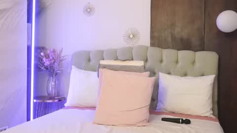 BritneySynn online show from July 31, 4:52 am