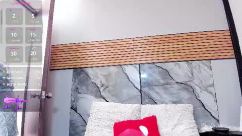 brittanyy20 online show from August 13, 4:32 pm